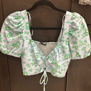 Blue daisy print ZArA top sz S